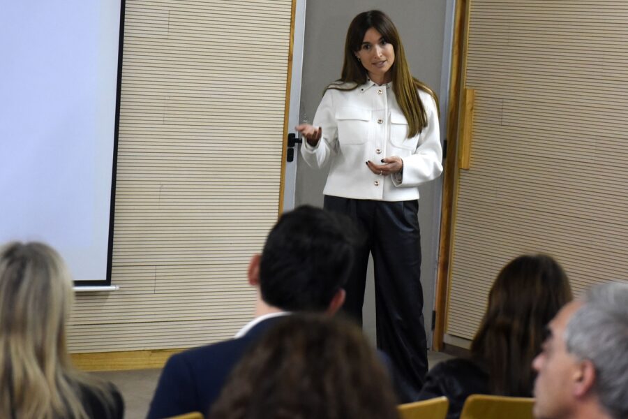  Ida López dijo que ya se han denunciado cerca de 900 plataformas y perfiles digitales ilegales. Foto: Gob. de Mendoza.