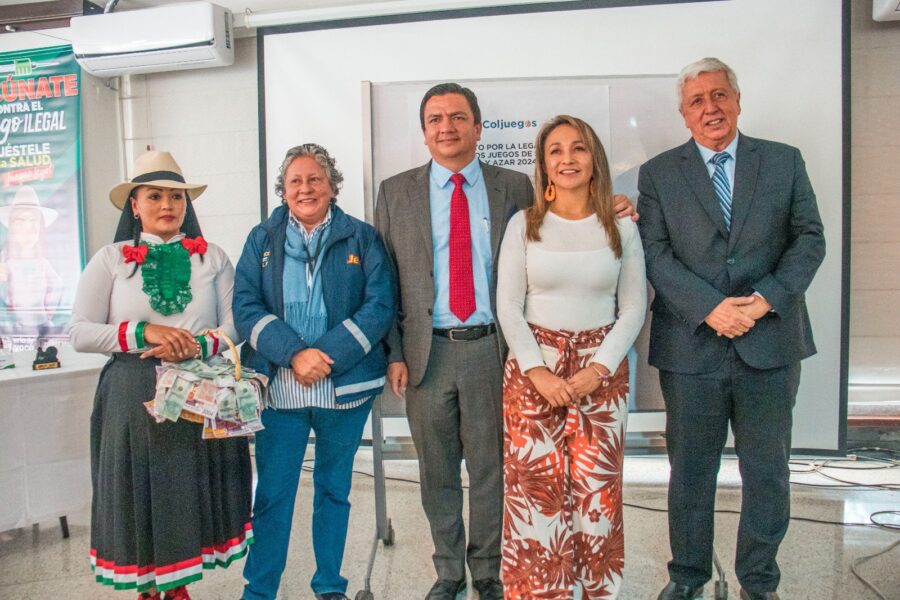 Coljuegos y la Gobernación de Boyacá firmaron un pacto por la legalidad. Foto: Coljuegos.