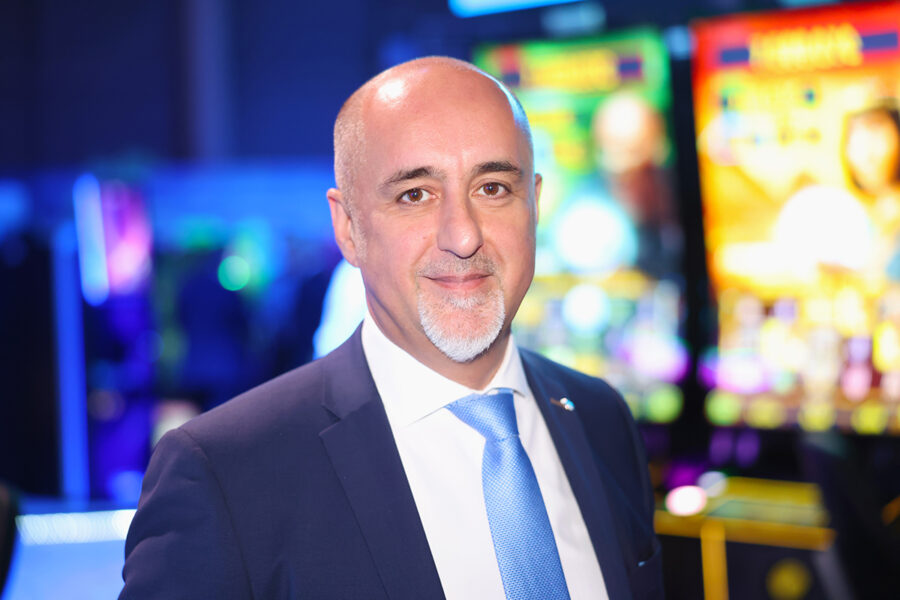 Athanasios "Sakis" Isaakidis, Director Ejecutivo Internacional de Merkur Gaming.