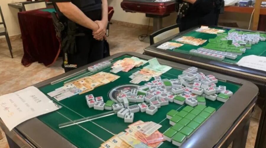 El casino clandestino ocupaba unos 100 metros cuadrados. Foto: Policía Nacional.