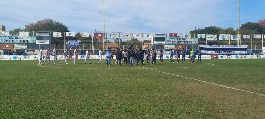 Las sospechas surgieron tras el partido en el que el equipo cordobés perdió 3 a 0 ante Juventud de San Luis. Foto: Facebook Atenas de Río Cuarto.