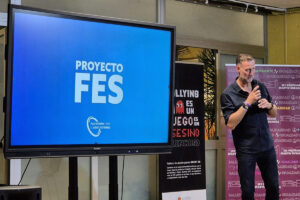 Pedro García Aguado, embajador del proyecto, realizó una presentación. Foto: Plataforma para el Juego Sostenible.