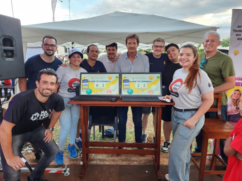 Centenares de personas pasaron por el espacio de la Lotería de Misiones. Foto: IPLyC Misiones. 