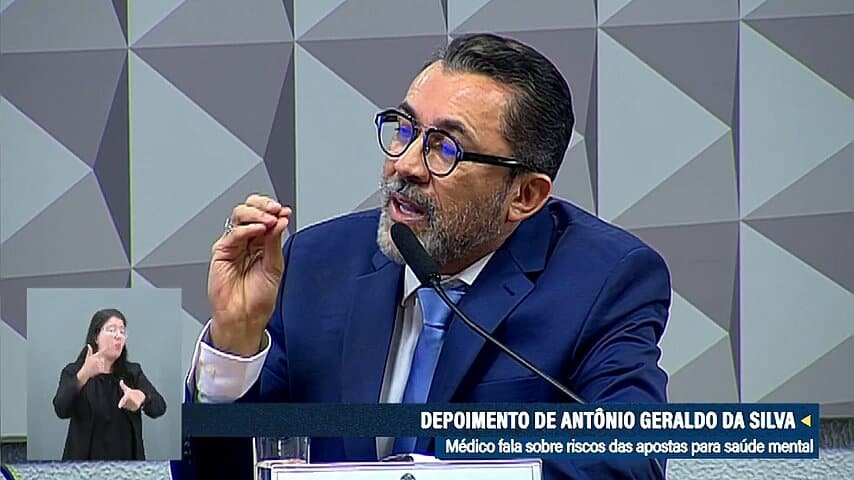 Antônio Geraldo da Silva, presidente de la Asociación Brasileña de Psiquiatría, en su comparecencia ante la CPI.