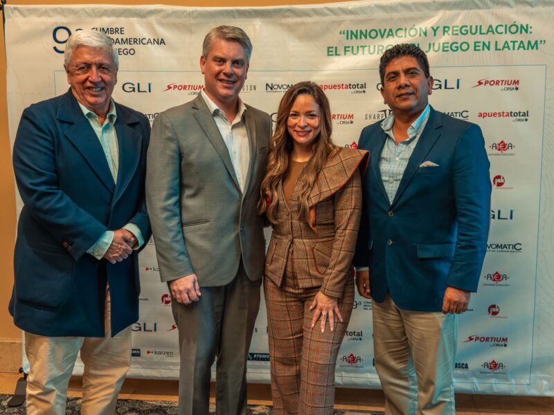 Presidente de Coljuegos junto a representantes de reguladores del juego de otros países.