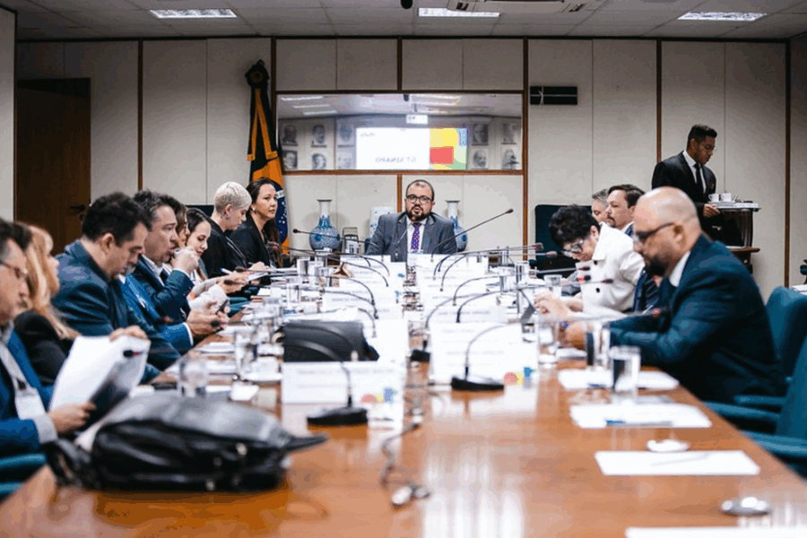 La reunión contó con la presencia del titular de la SPA, Regis Dudena. Foto: Lottopar.