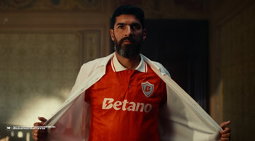 Betano se alía con «El Loco» Abreu para impulsar el juego responsable