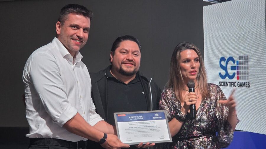 Lottopar recibe un certificado internacional por su trabajo contra el lavado de activos