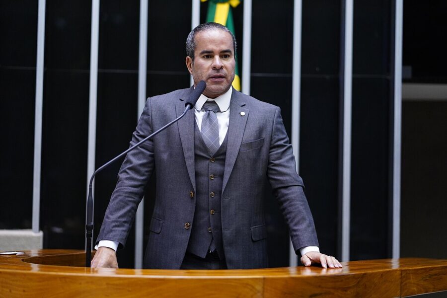 Fred Linhares, diputado autor del proyecto.