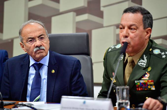 Las autoridades de la Comisión Deportiva Militar del Brasil realizaron su pedido ante la Comisión de Deportes. Foto: Saulo Cruz / Agencia Senado.
