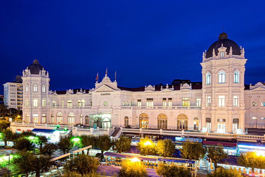 La alcaldesa de Santander aplaza el debate por la resignificación del Gran Casino del Sardinero