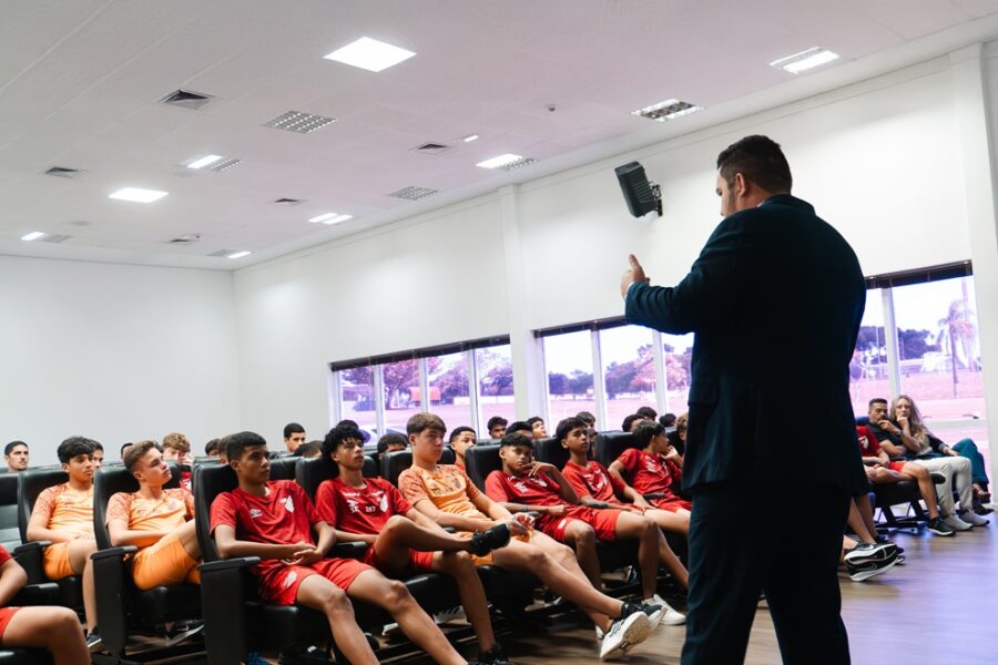 La renovación de la alianza posibilitará que se continúe con las charlas y capacitaciones. Foto: Lottopar.