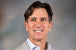 Deron Hunsberger, vicepresidente de ventas de juegos para Norteamérica en Konami Gaming.