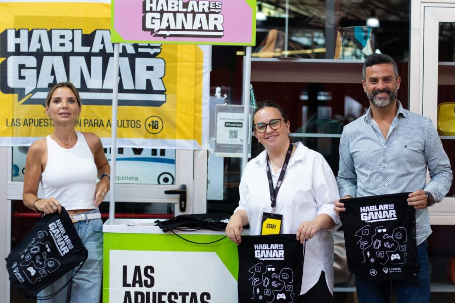 Funcionarios de LOTBA durante la jornada de concientización. Foto: LOTBA.
