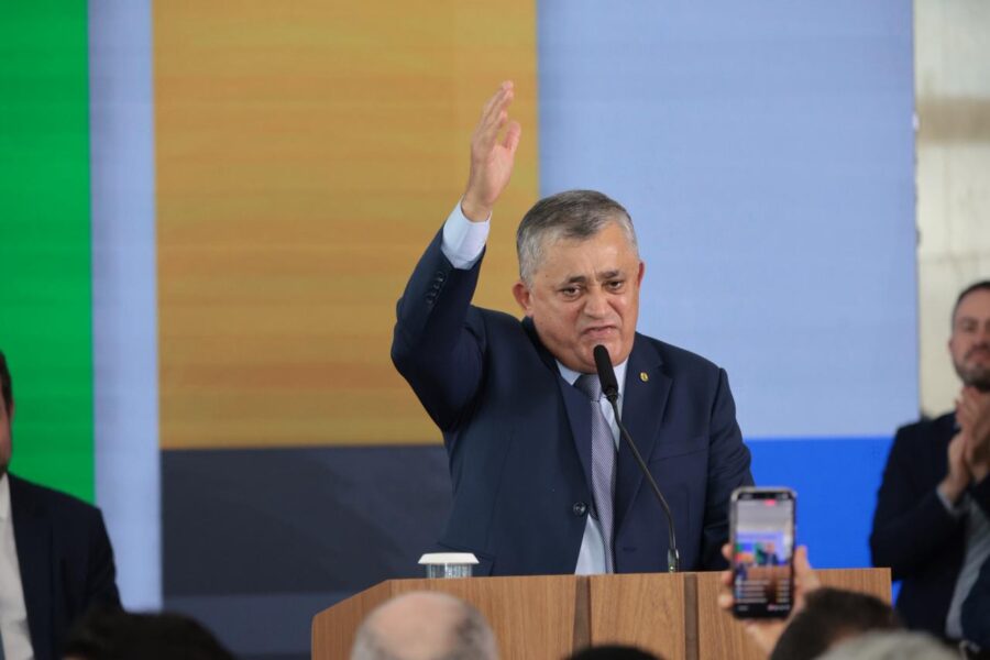 José Guimarães, ministro de Relaciones Institucionales de Brasil.
