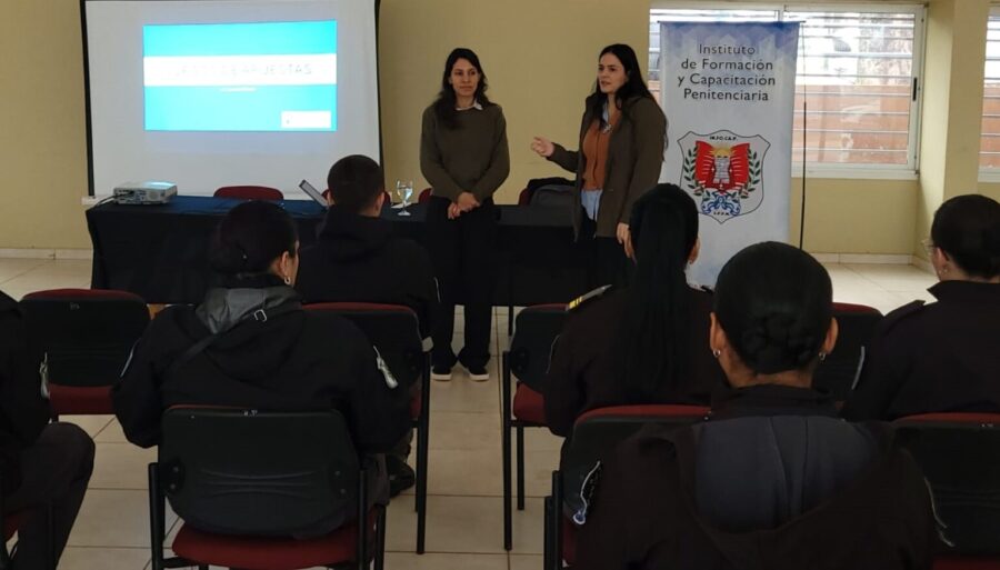 El IPLyC Misiones capacita al personal del Servicio Penitenciario Provincial para prevenir el juego problemático