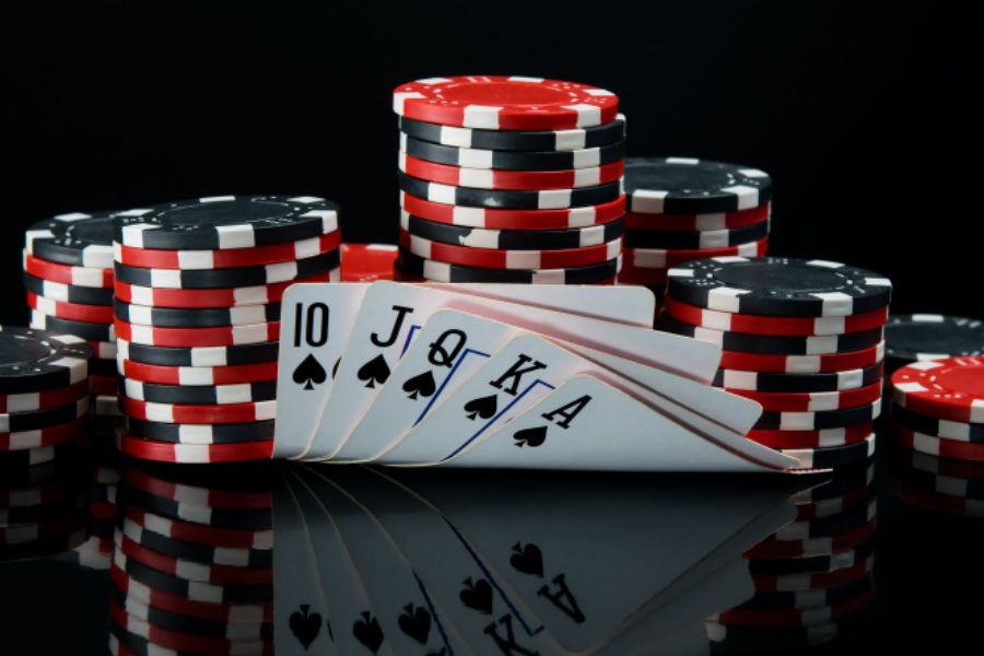 How to Play Poker | How to Win Poker & Card Combinations