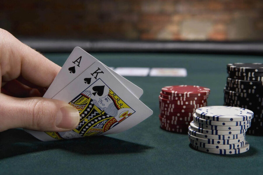 Discover the omaha poker hands and win