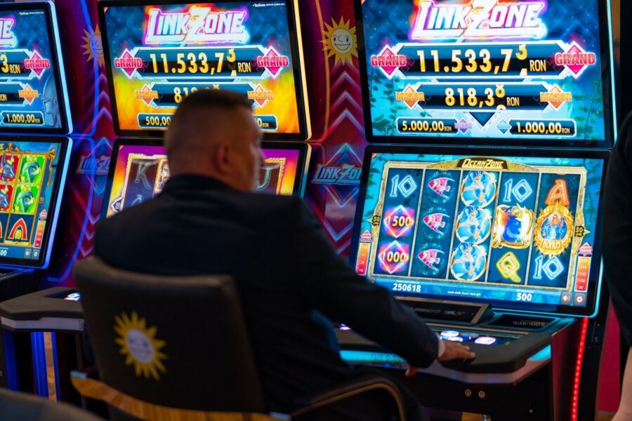 The Linked Progressive Jackpot Link Zone was one of the highlights at EAE Bucharest 2022. This year, Merkur Gaming is presenting Link Zone II, a new game favourite for trade fair visitors.