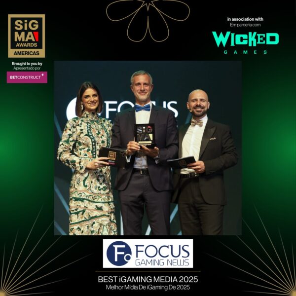Fernando Saffores, CEO and founder of Focus Gaming News, accepting the award.