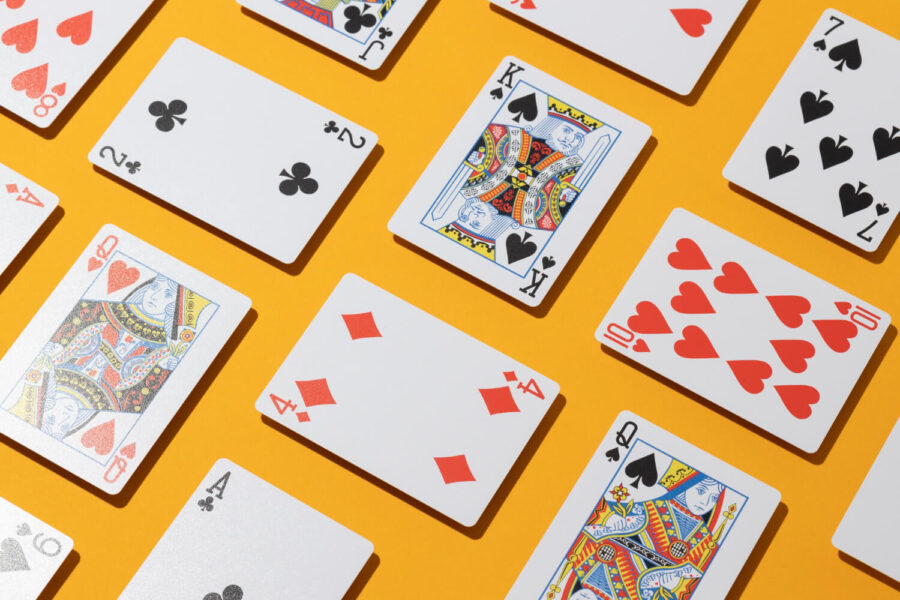 Comparison of single-deck vs multi-deck blackjack in casinos