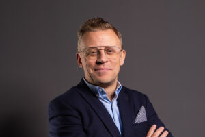 James Davies, Gamzix.