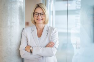 Antje Kunkies takes on the newly created role of Chief Human Resources Officer at the Merkur Group.
