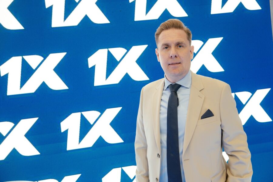 Simon Westbury, 1xAffiliates.
