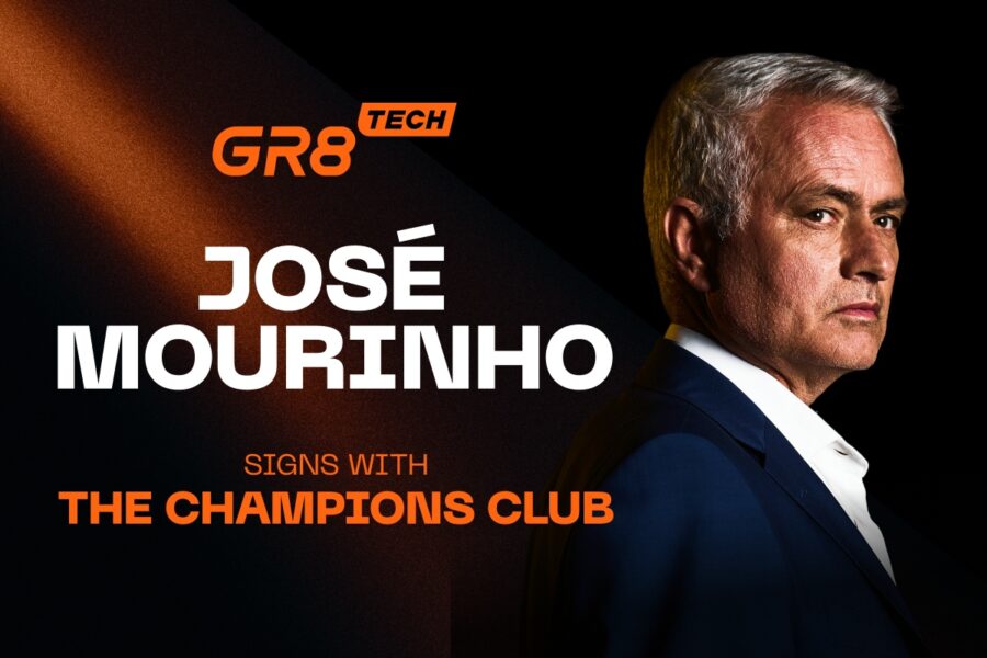 José Mourinho signs a contract with the Champions Club