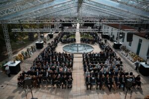 Around 600 invited guests attended the memorial service for Paul Gauselmann at Benkhausen Castle.